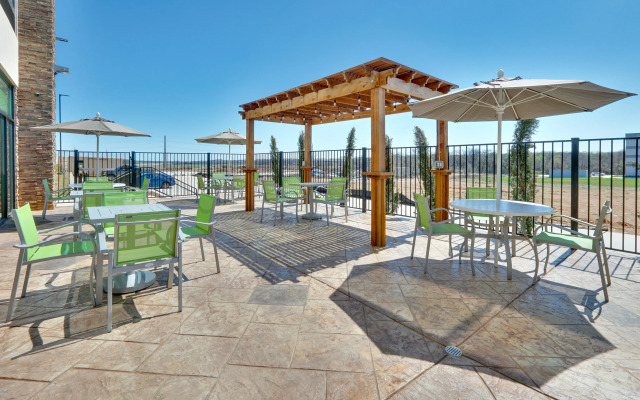 Holiday Inn Express & Suites Fort Worth North - Northlake By IHG