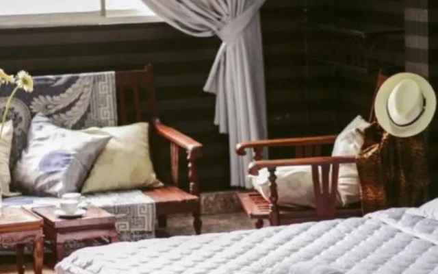 NHÀ SAIGON | Rustic Style & Spacious Room L3