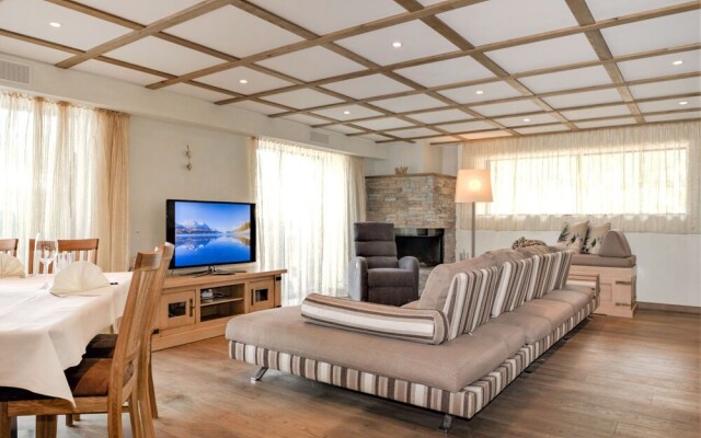 Chesa Piz Mezdi - St Moritz St Moritz