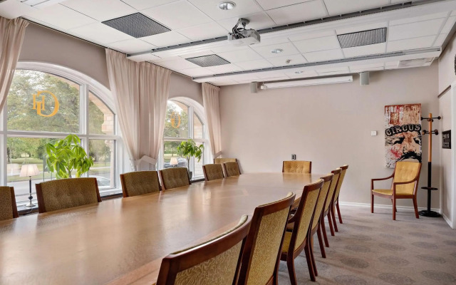Best Western Plus Grand Hotel