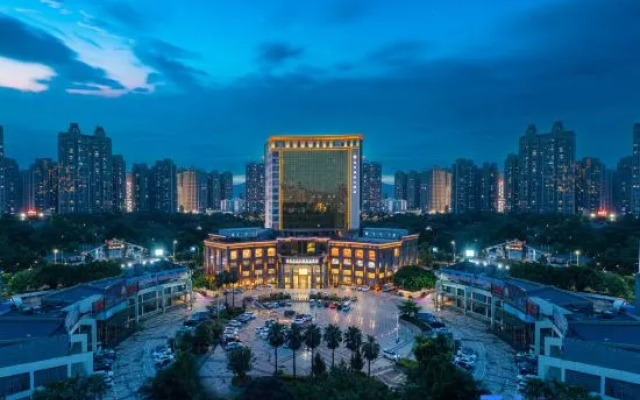 Guigang Wenhua International Hotel (City Government High-speed Railway Station)