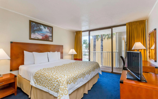Days Inn & Suites Clermont
