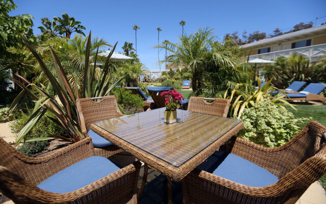 The Pavilion Hotel