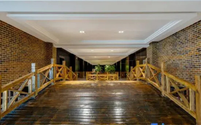 Yihao Hotel