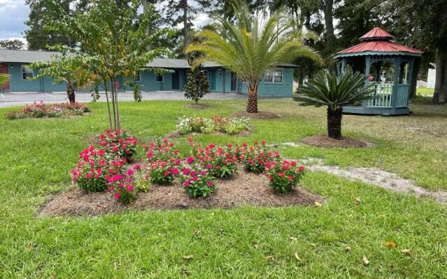 Carole Motel