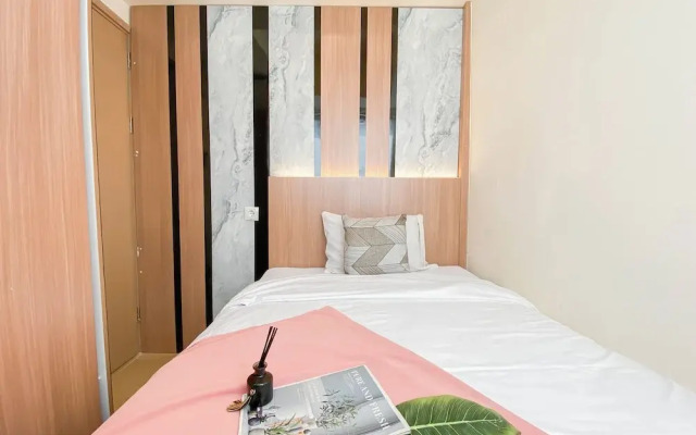 Homey And Modern 2Br At Meikarta Apartment