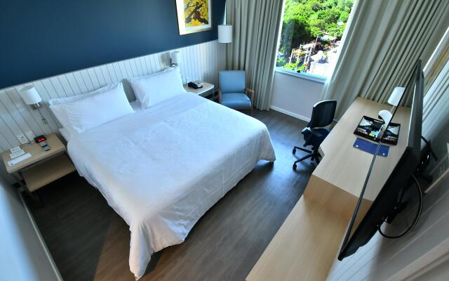 Holiday Inn Express Asuncion Aviadores by IHG