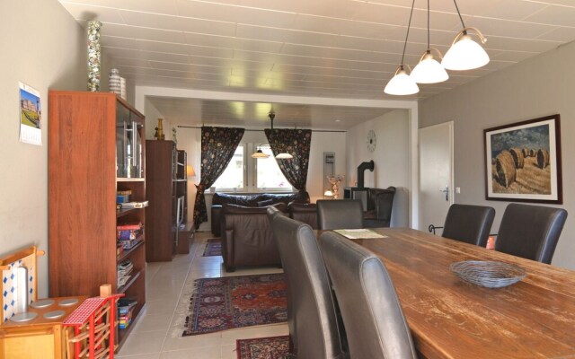 Cozy Holiday Home in Hildfeld with Private Garden
