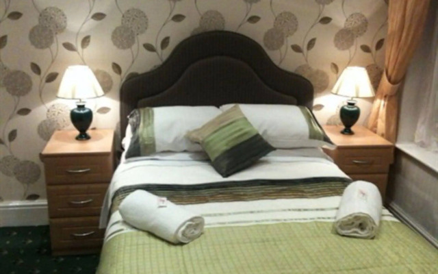 Pelham Lodge