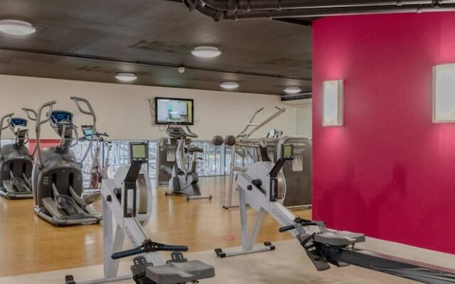 Quirky 1BD Flat W/gym & City Views Dalston!