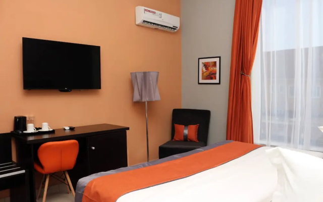 Mayhill Hotel