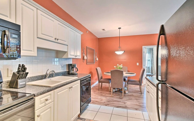 Elegant Fayetteville Condo: 8 Mi to Downtown!