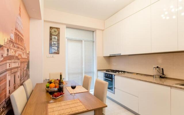 Serviced Apartment on Rustaveli Avenue 16