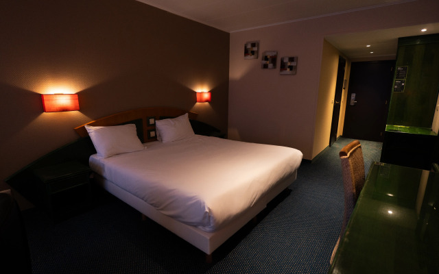 B&B HOTEL Mons Centre