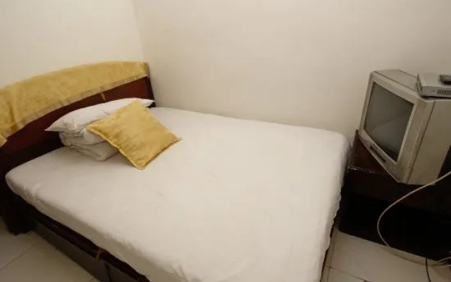 Baoji Yijia Hostel