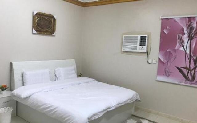 Yanbu House Furnished Apartments (Families Only)