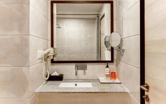 Red Fox Hotel Neelkanth