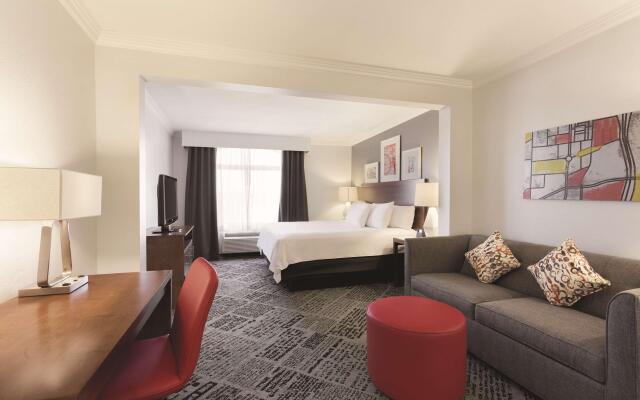 Pace Hotel Addison