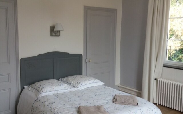 Petit manoir de la berthenlaire