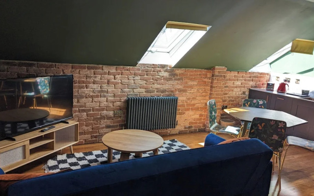 89 The Merchants by The House of Danu