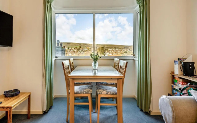 Sandringham Court Flat 4
