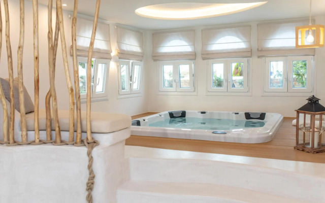 Cycladic Islands Hotel & Spa