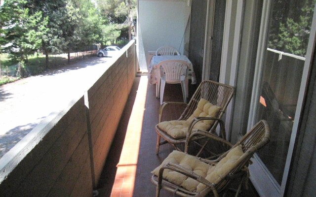 Modern Flat With Balcony and Lift at Grado Pineta