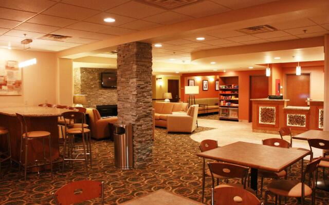 Comfort Inn & Suites Copley Akron
