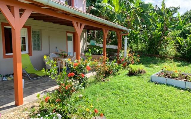 Maison d'une chambre avec jardin clos et wifi a Riviere Salee a 6 km de la plage