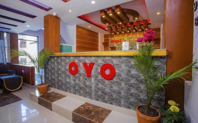 Oyo 303 Hotel Luxury