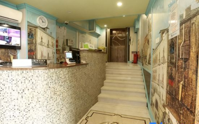 Jiuban Hotel (Jiuting Subway Station)