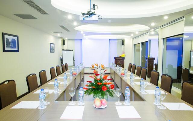 Chalcedony Grand Hotel