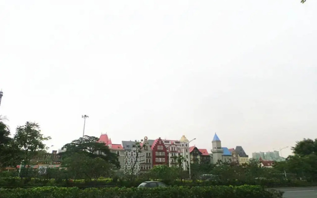 Huijia Apartment Shenzhen Window of the World