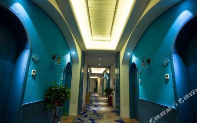 Honglilai Xixili Theme Hotel (Leshan High Speed Railway Station)