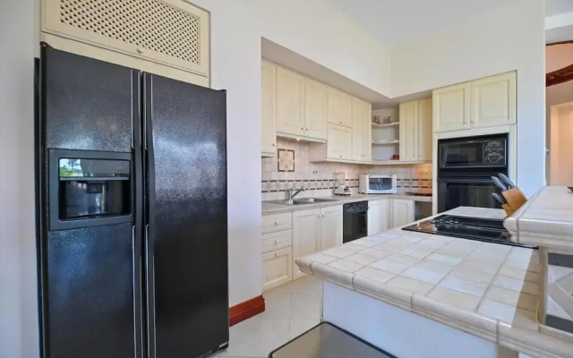 CR Luxury Bella Vista 7A 3 Bdrm