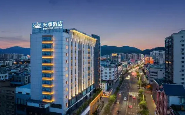 Tangent Hotel