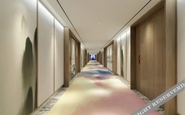Yunshang Qingju Hotel (Xi'an Bell Tower City Wall Yongningmen Subway Station Branch)