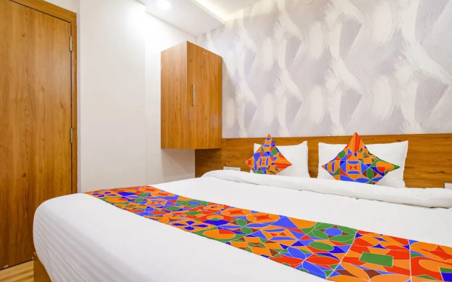 Fabhotel Woodlark Inn