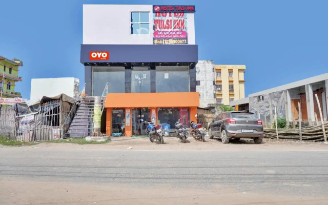 Oyo Flagship 700919 Hotel Tulsi Inn