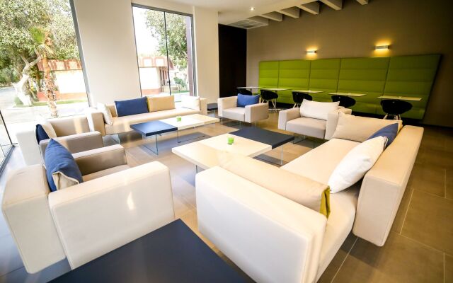 M Executive Hotel & Residence