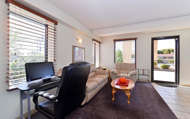 Best Western Elk Inn