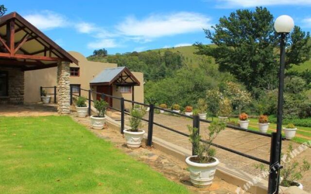 The Bend Country House