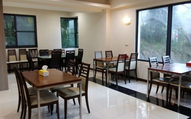 Yi Da lakeside Hotel