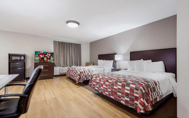 Red Roof Inn & Suites Omaha - Council Bluffs