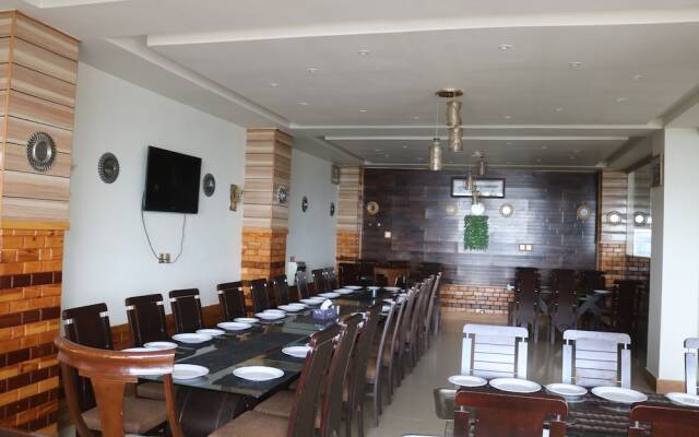 Zaryab Hotel & Restaurant