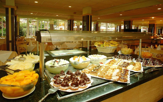 Hotel Puerto Palace