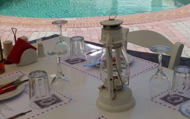 Dryades Hotel