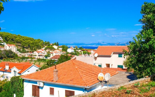 Apartment Postira Meri