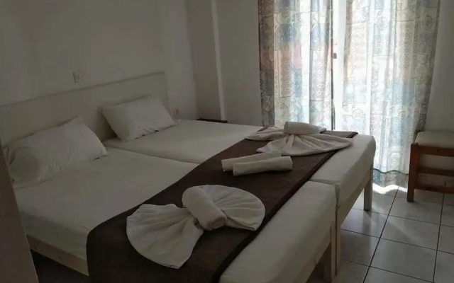 Hiona Apartments