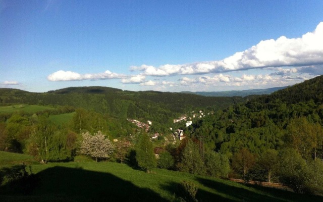 Peaceful Villa in the Hills of Jachymov Near Spas